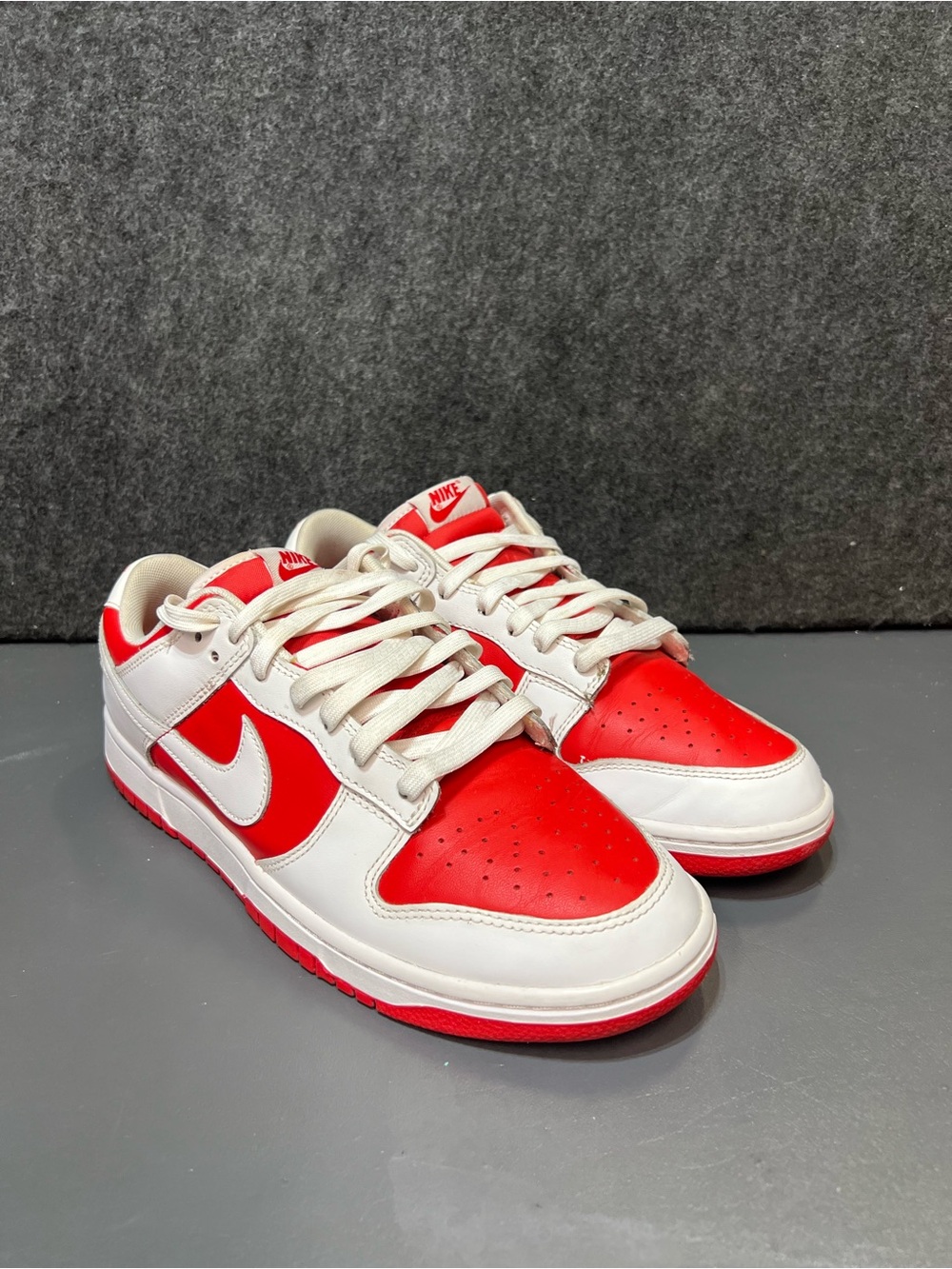 Nike Men’s Dunk Low Retro Sneakers Size 10.5